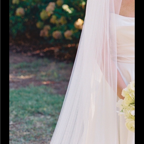 COPY - Vow’d Luxe Tulle Cathedral length Veil - Picture 2 of 5